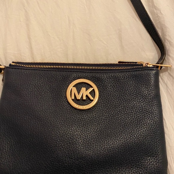 Michael Kors MK Crossbody Purse - Picture 2 of 5